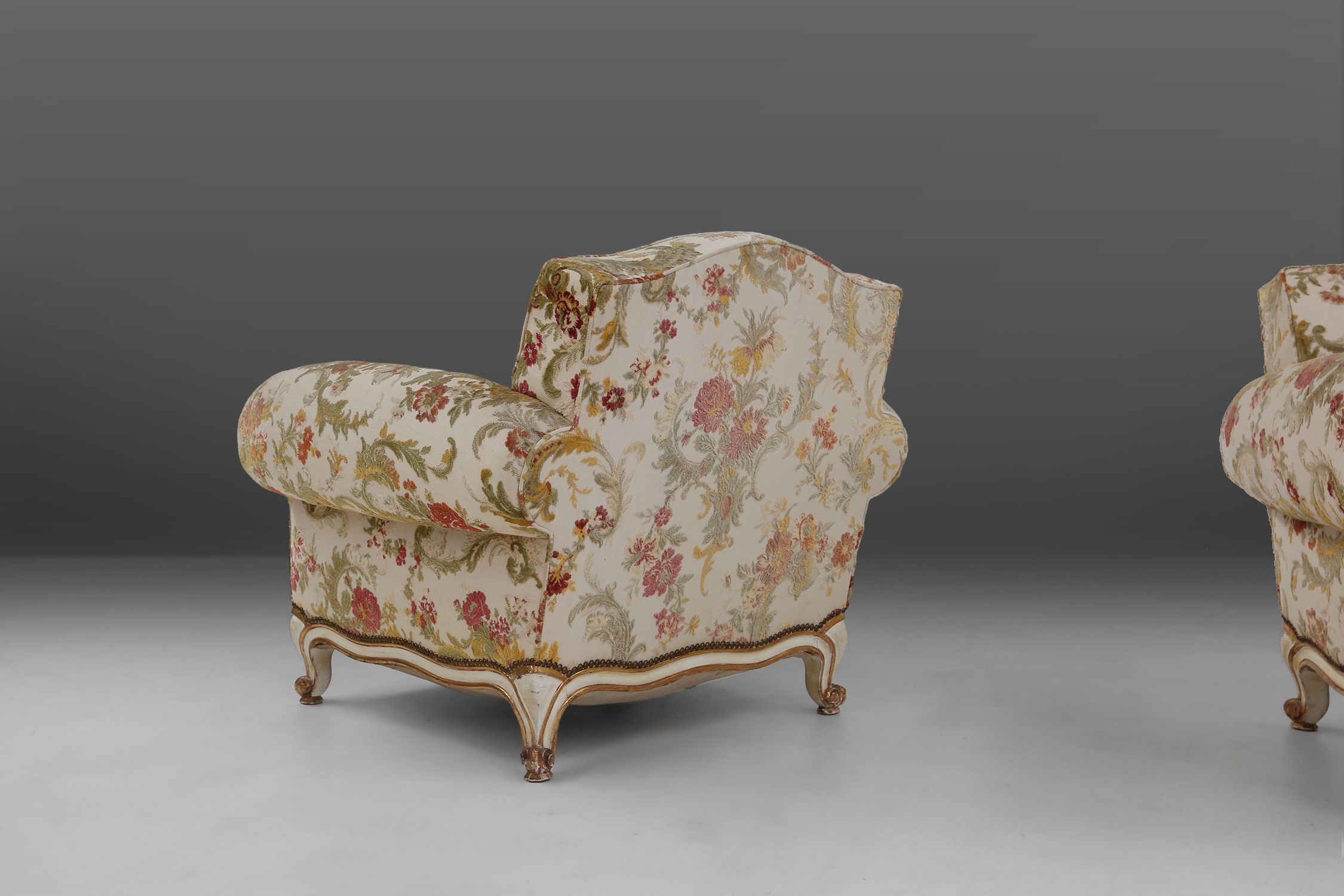 French set of Lounge Chairs in Floral Upholsterythumbnail